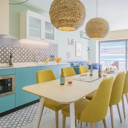 Yays Sagrera Boutique Барселона