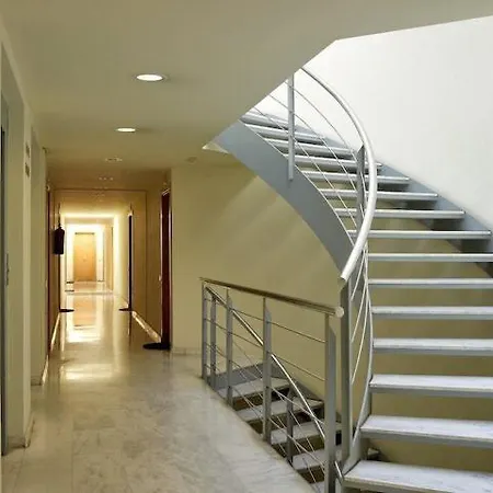 Yays Sagrera Boutique Appartamento Barcellona