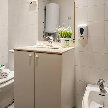 Yays Sagrera Boutique Apartment Barcelona