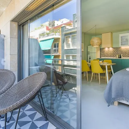 Yays Sagrera Boutique Barcelona