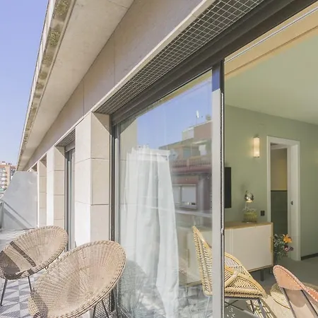 Yays Sagrera Boutique Apartment