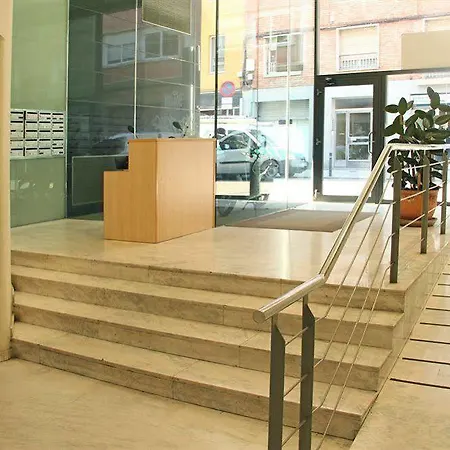 Yays Sagrera Boutique Apartment *